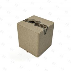 Hotel room amenities/ Tissue box